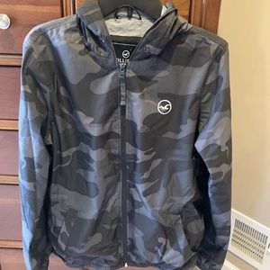 Hollister California mens windbreaker jacket, camouflage, black and grey, small